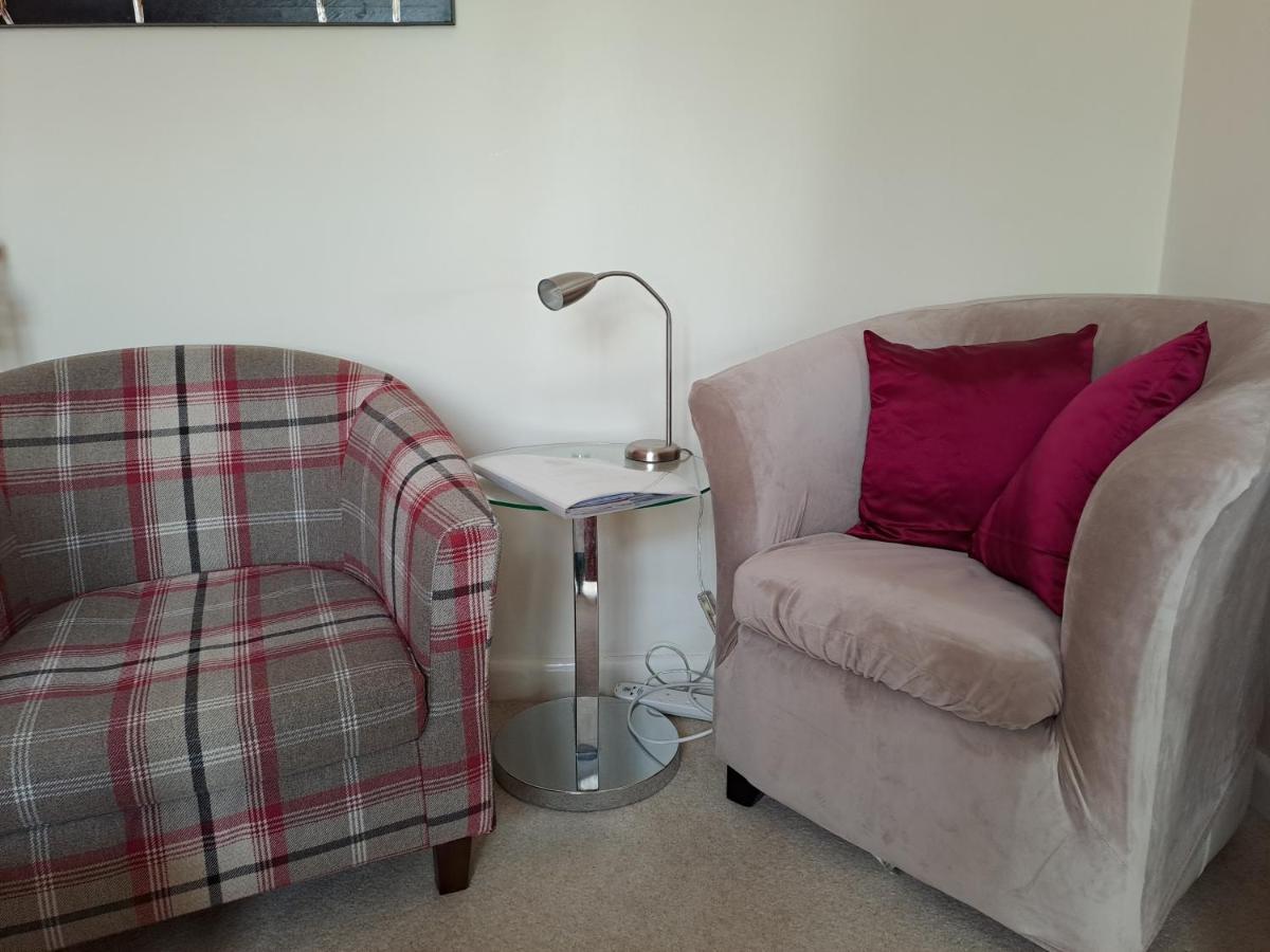 Апартаменты Quiet Comfortable Patcham Studio Free Parking Hallway Shared With Host Брайтонн Экстерьер фото