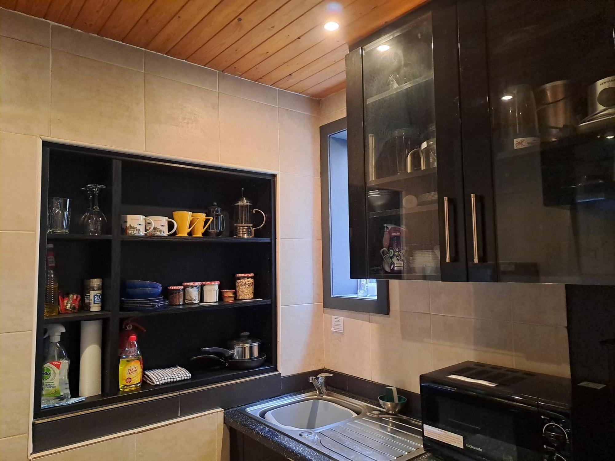 Апартаменты Quiet Comfortable Patcham Studio Free Parking Hallway Shared With Host Брайтонн Экстерьер фото